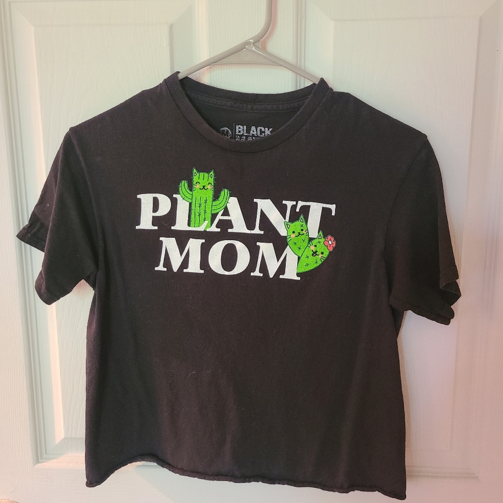 Black Matter Plant Mom Cropped Tee